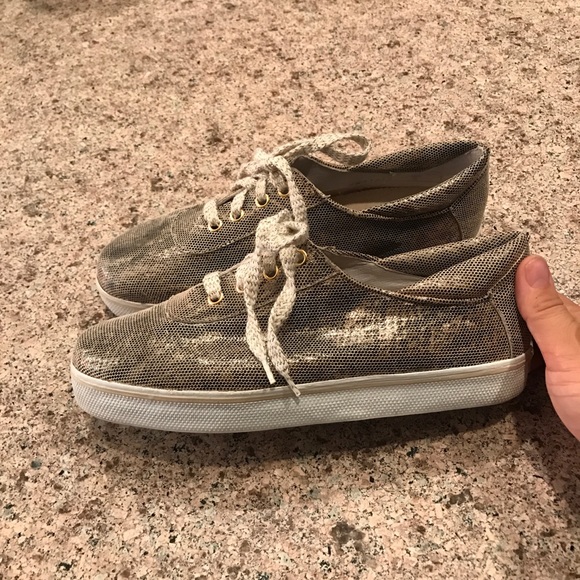 Stuart Weitzman shoes - Picture 4 of 5